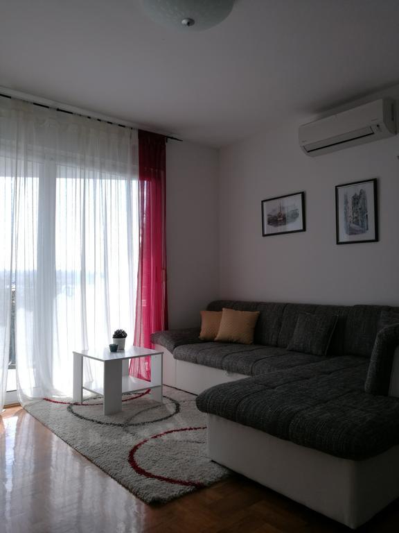 Apartments Laci Crikvenica Exteriör bild