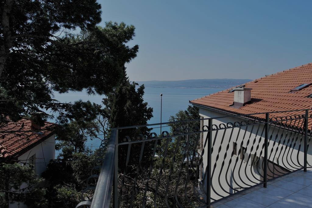 Apartments Laci Crikvenica Exteriör bild