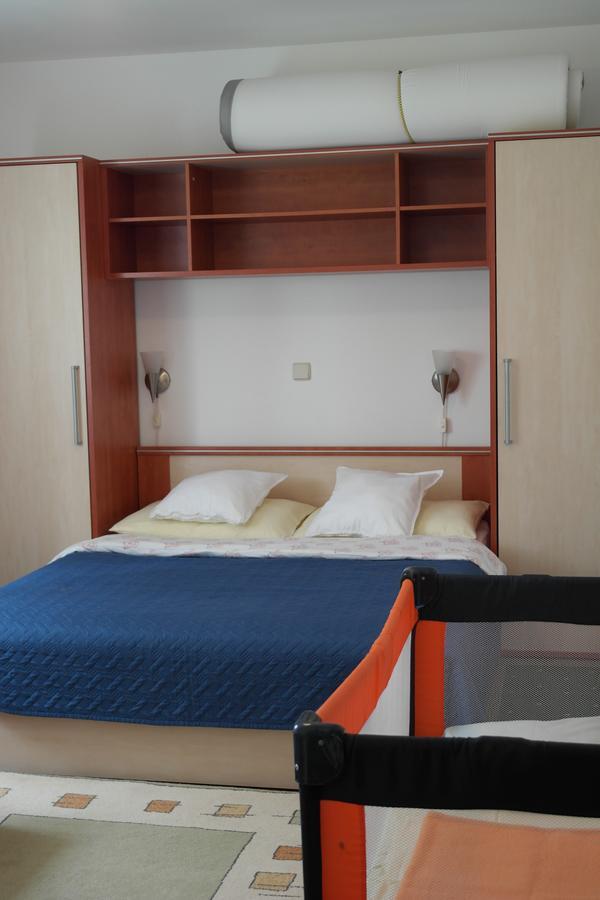 Apartments Laci Crikvenica Exteriör bild