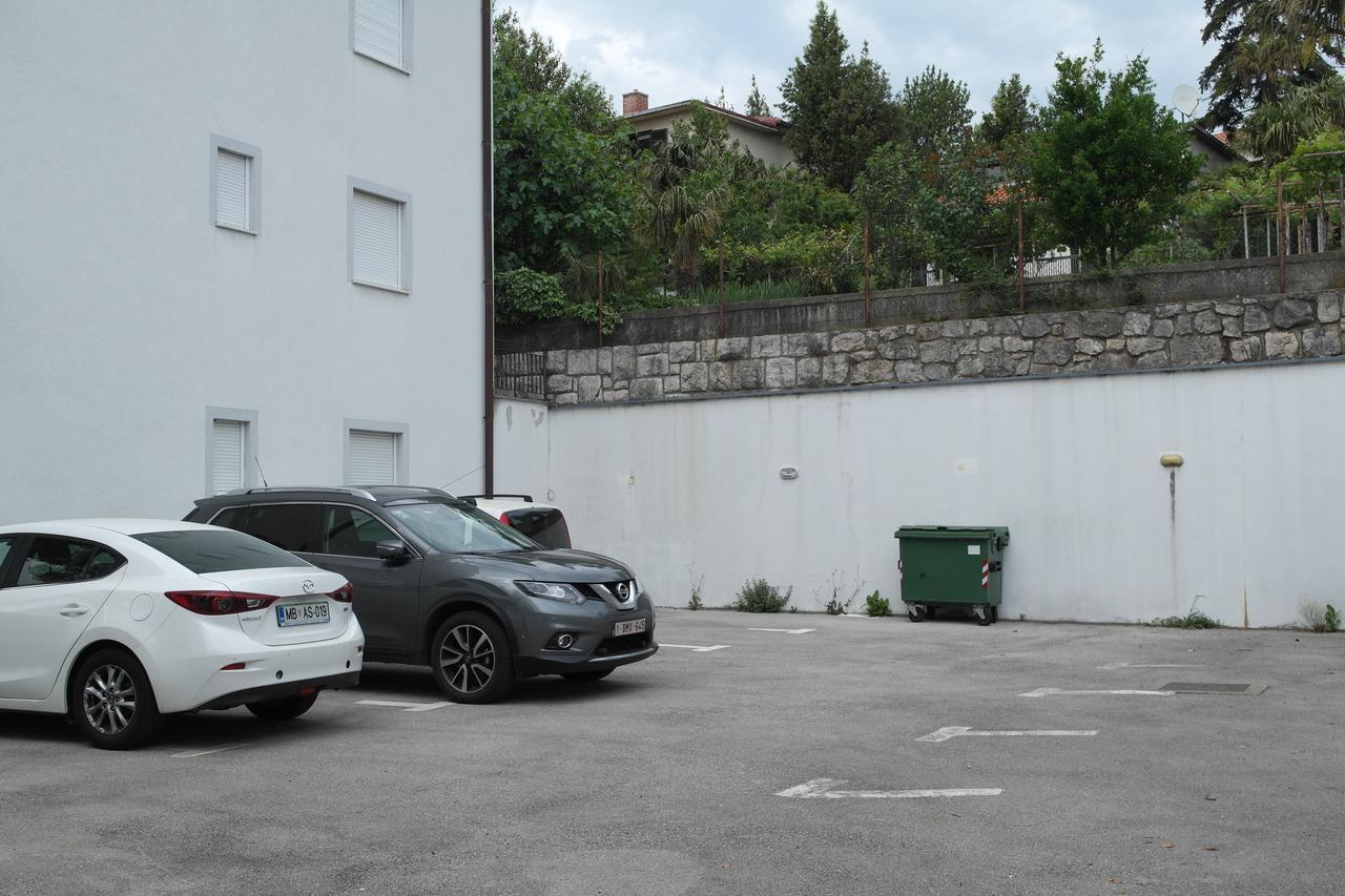 Apartments Laci Crikvenica Exteriör bild